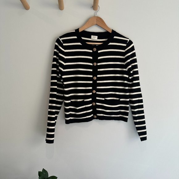 Common Threads Women's Long Sleeved Button Down Sweater Cardigan, Size SP/MP - Picture 1 of 5